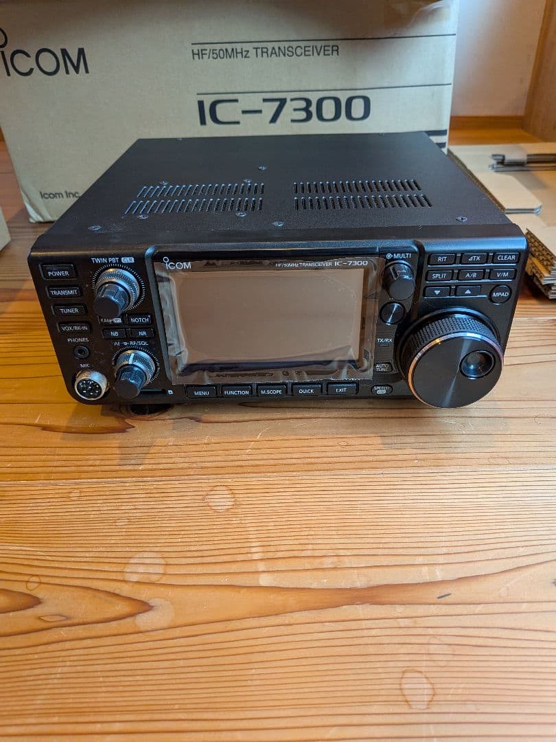 ICOM IC-7300トランシーバー