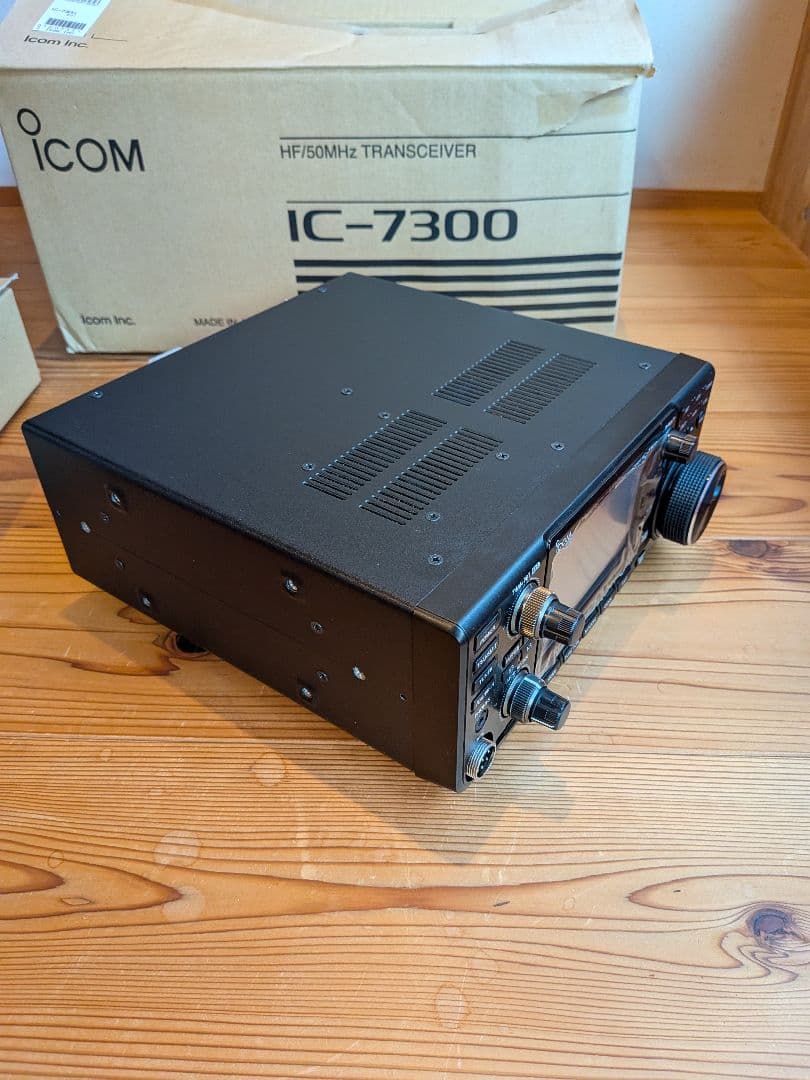 ICOM IC-7300トランシーバー
