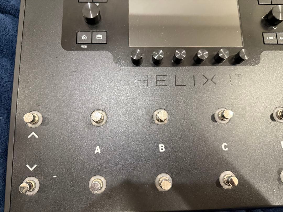 LINE6 HELIX LT 専用ケース付き