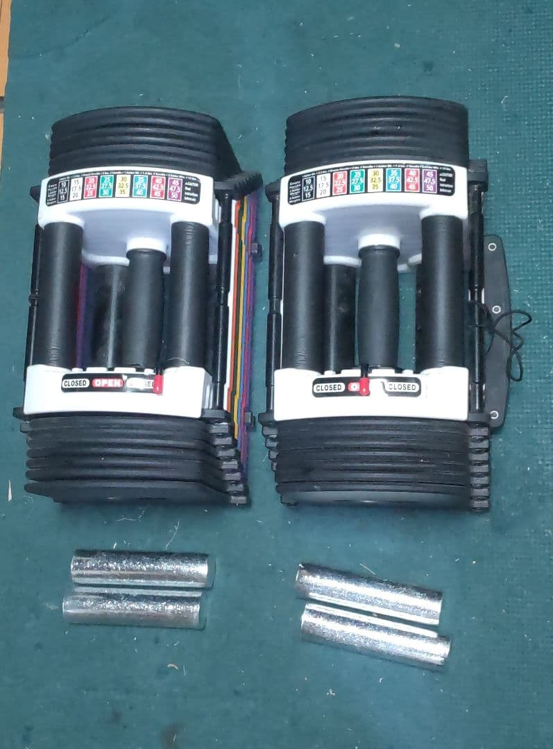 ブロック ダンベル 1個 50ポンド？ ウレタン コーティング？ 0.5キロ刻