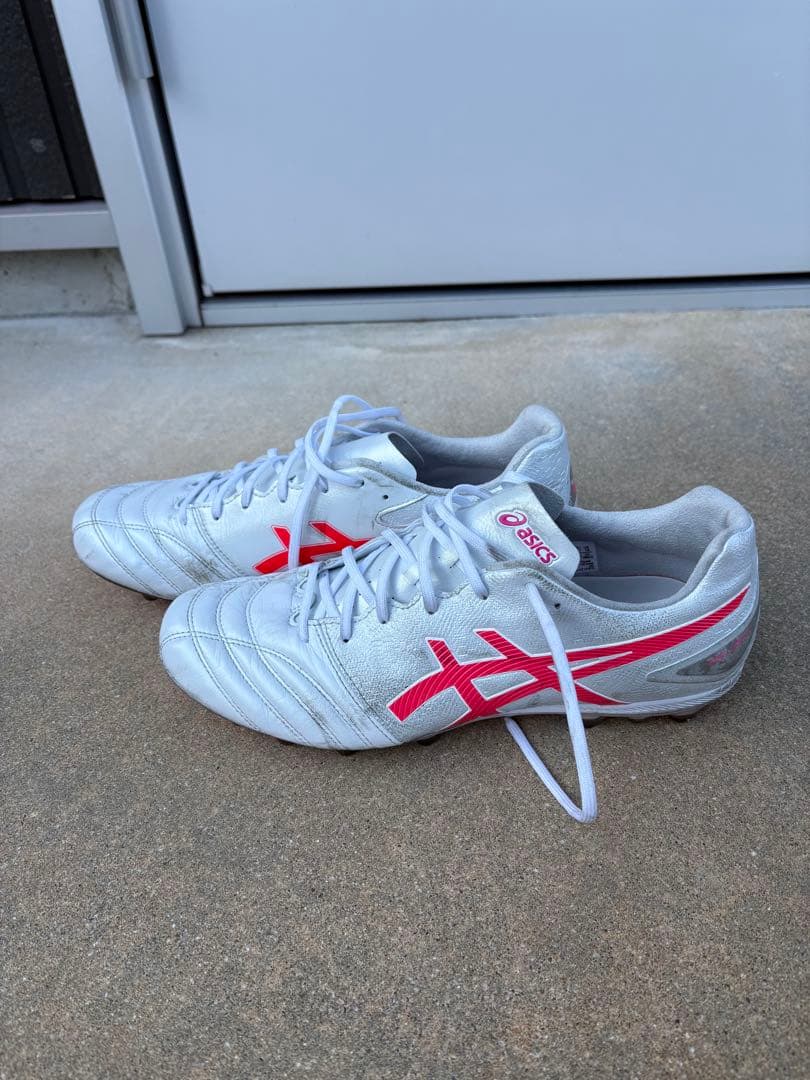 サッカースパイク　アシックス DS LIGHT PRO AG