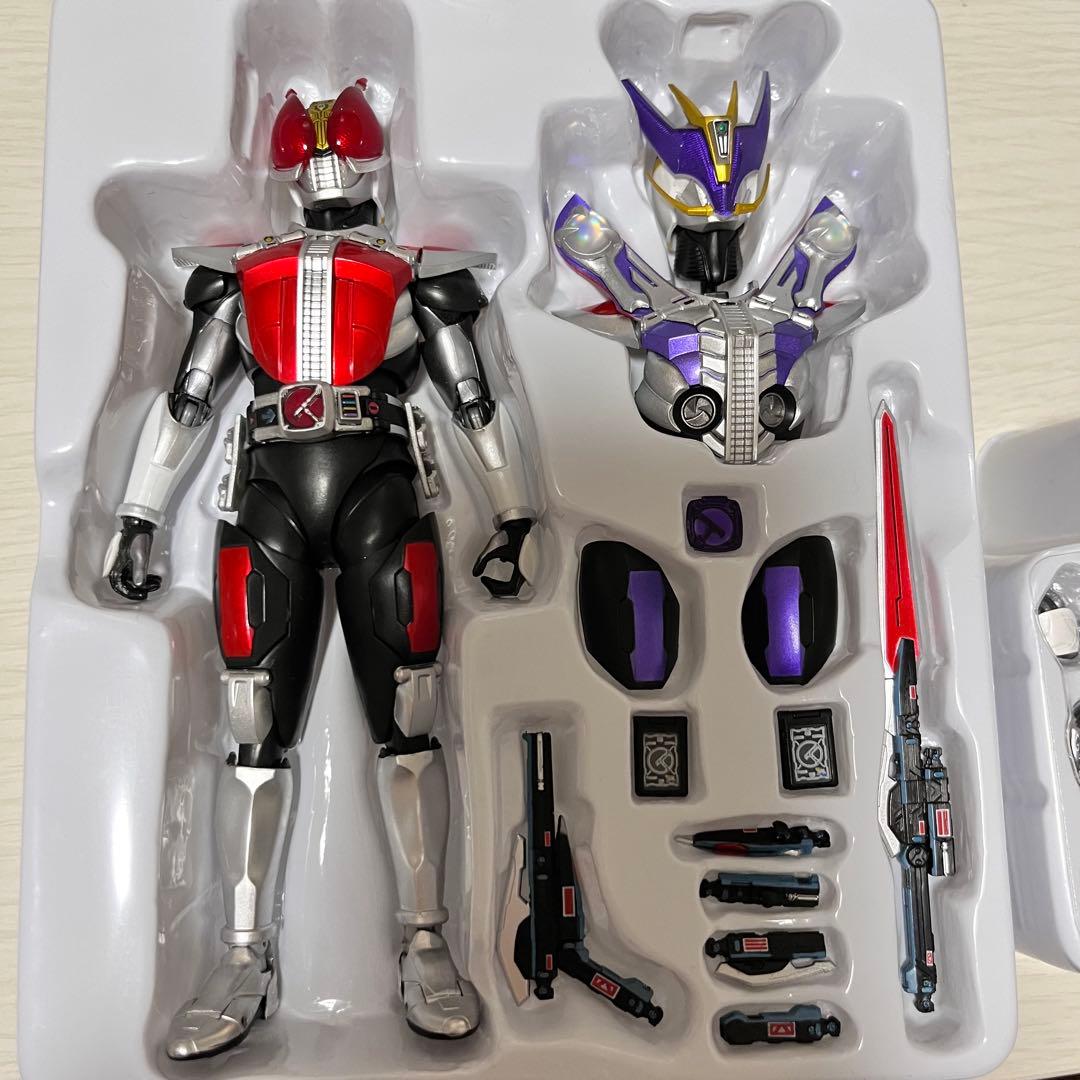 仮面ライダー電王 S.H.Figuarts真骨彫　ソードフォーム.ガンフォーム