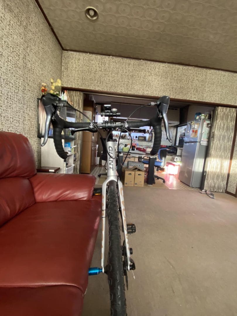 ジャイアントロードバイク 　（新品）