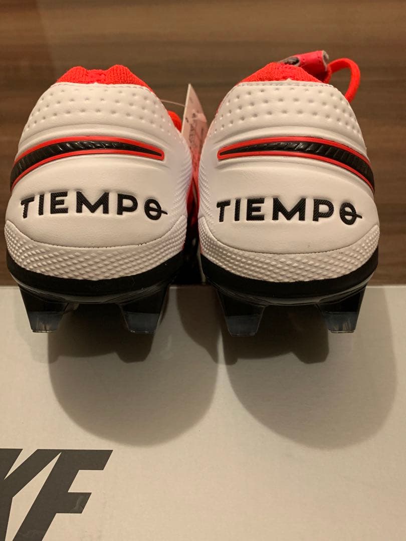 NIKE ティエンポ レジェンド 8 エリート FG