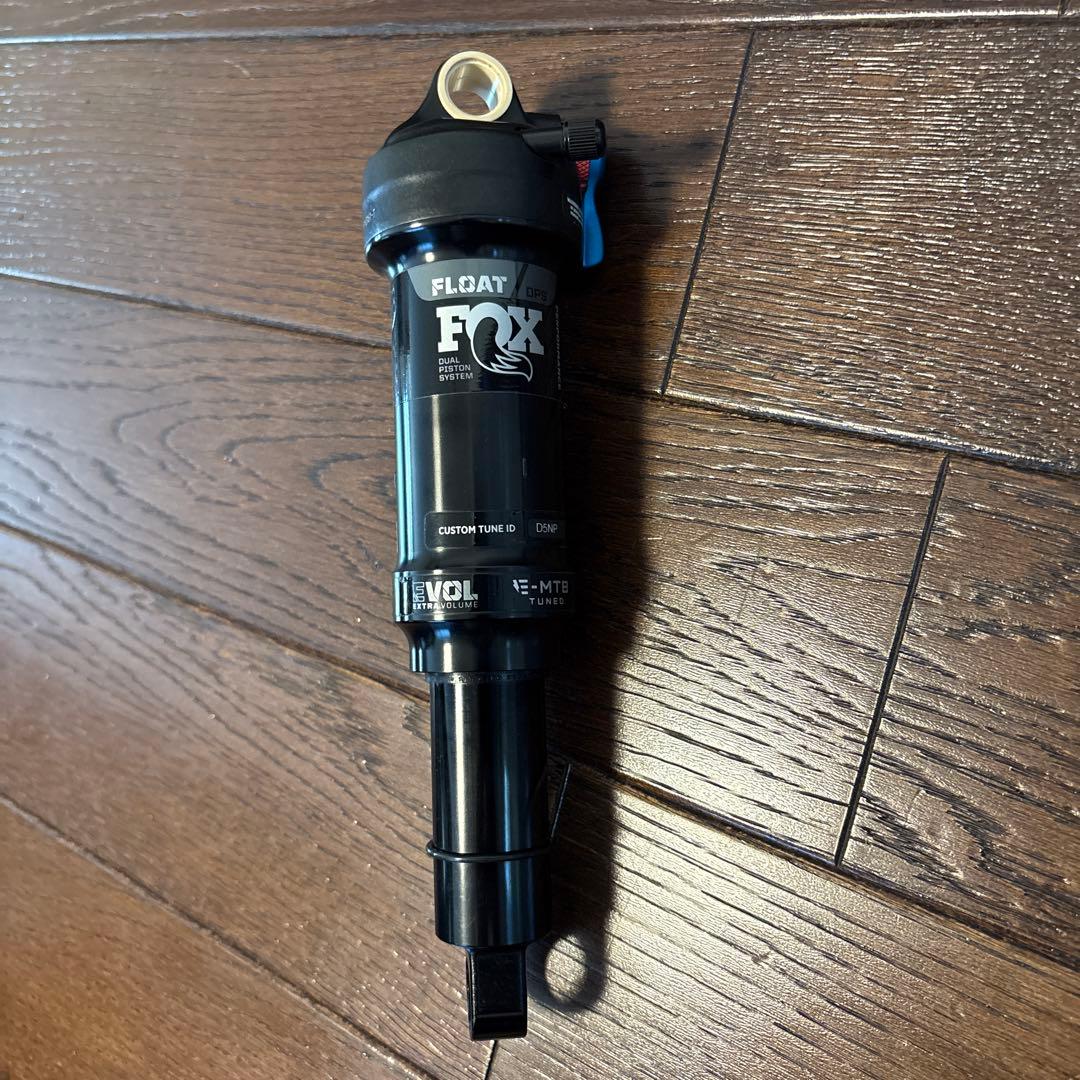 FOX FLOAT DPS Performance 210x52.5 リヤサス