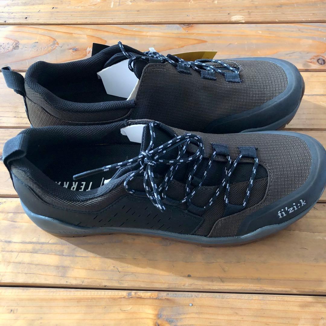 最終価格新品未使用fi'zi:kTERRAエルゴレース41/25.5~26.0