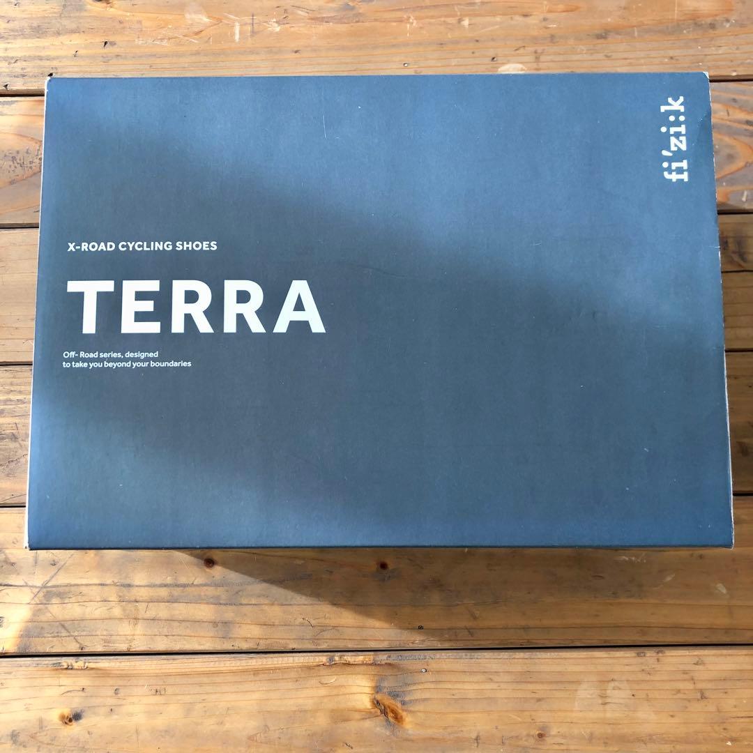 最終価格新品未使用fi'zi:kTERRAエルゴレース41/25.5~26.0
