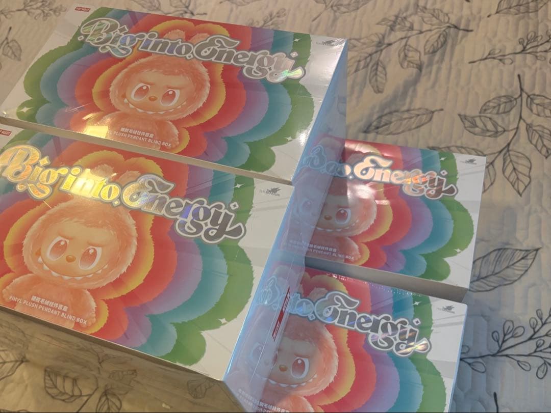 LABUBU Big into Energy アソートボックス　10箱