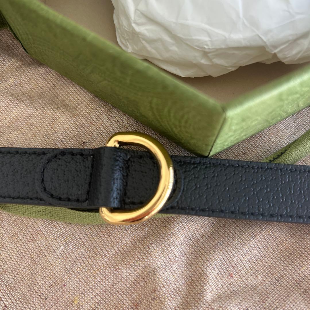 GUCCI ブラックレザー首輪 ゴールド金具