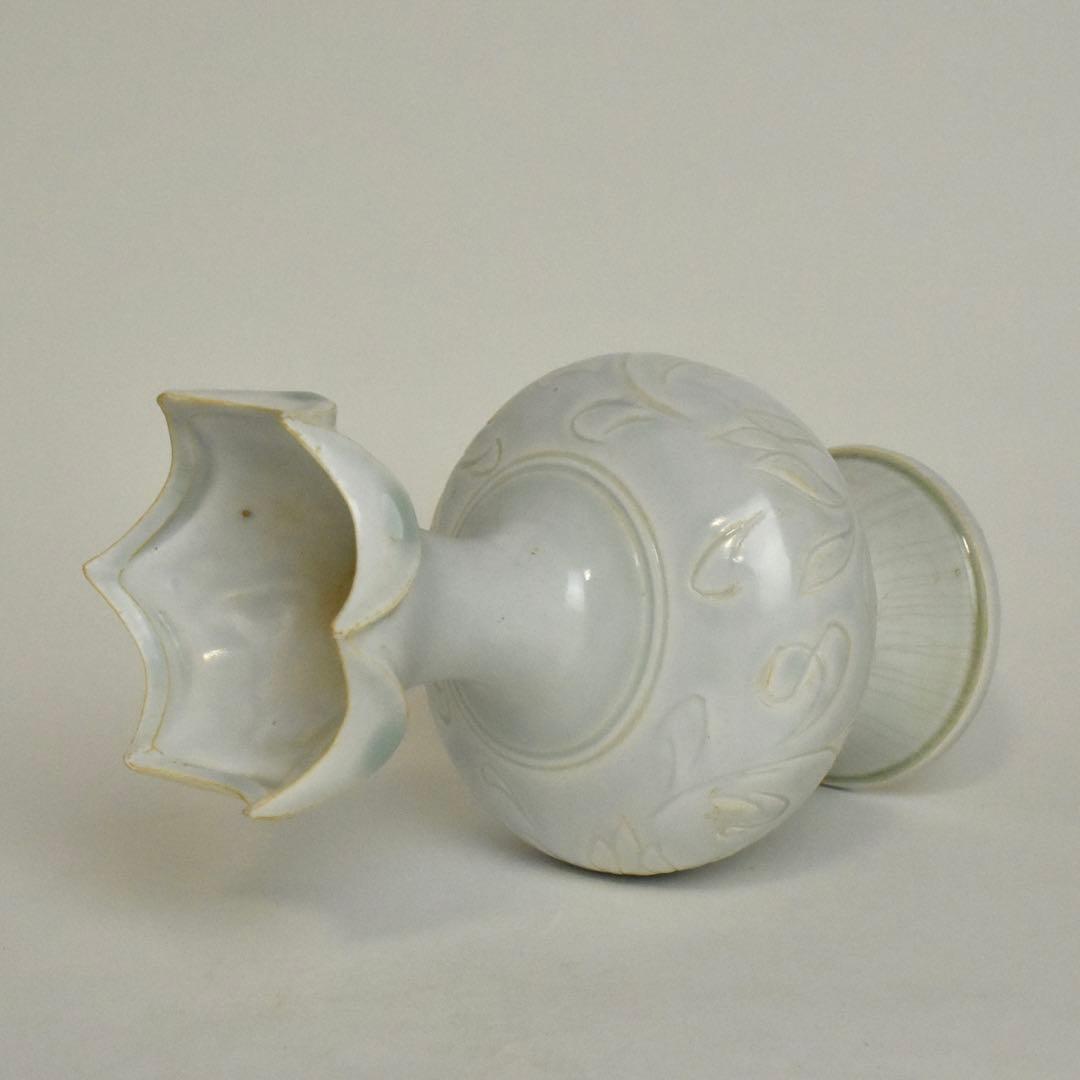 北宋　景徳鎮　青白磁　蓮華文瓶　中国陶磁器