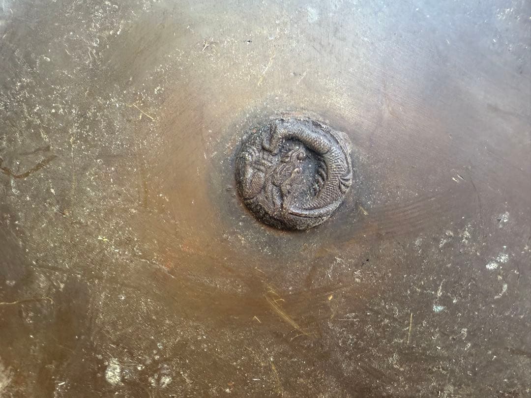 銅製　 花鳥文大火鉢 浮彫 饕餮 獣耳 三足 花鳥 φ39㎝ 重量約24.8㎏