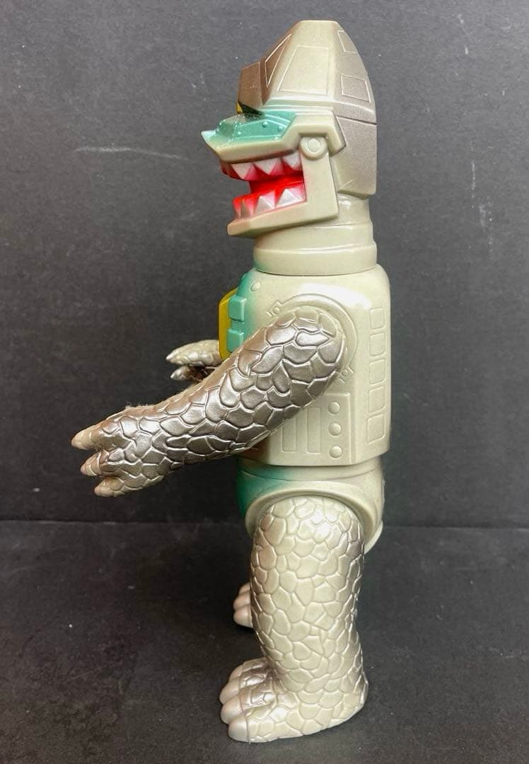 ガーガメル　サイボーグザゴラン　ソフビ　開封品