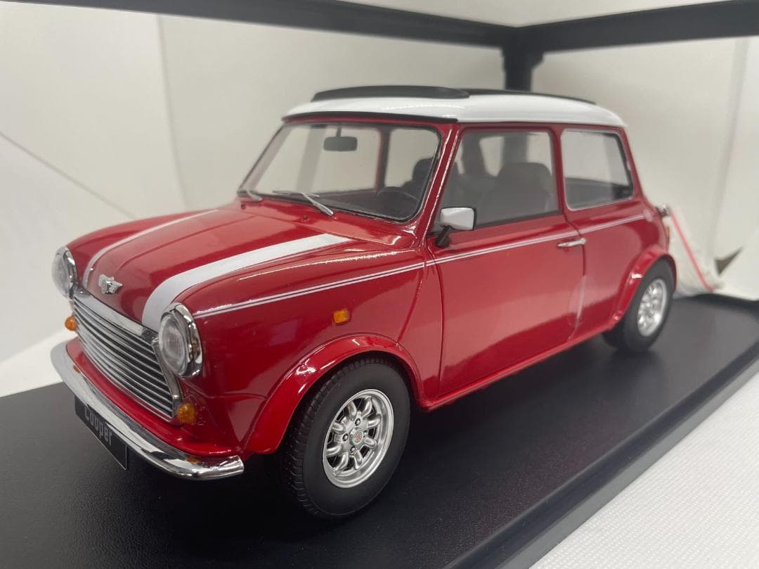 305-046 KK 1/12 ミニ クーパー Sunroof RHD レッド
