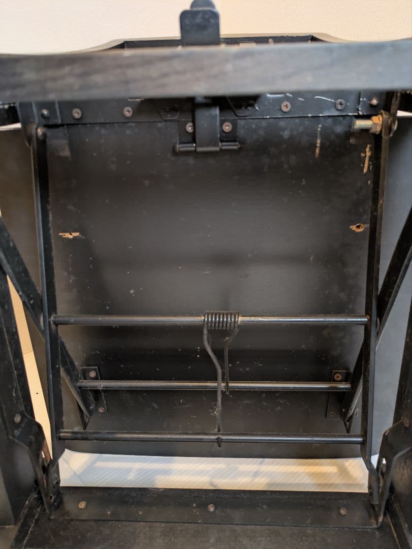 ピアノ椅子　グランドピアノ　背もたれ椅子　トムソン　高さ調整可