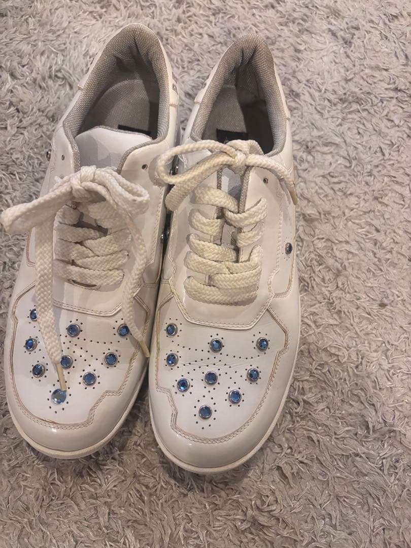 パーリーゲイツ　ホワイト ゴルフシューズ 青いストーン付き