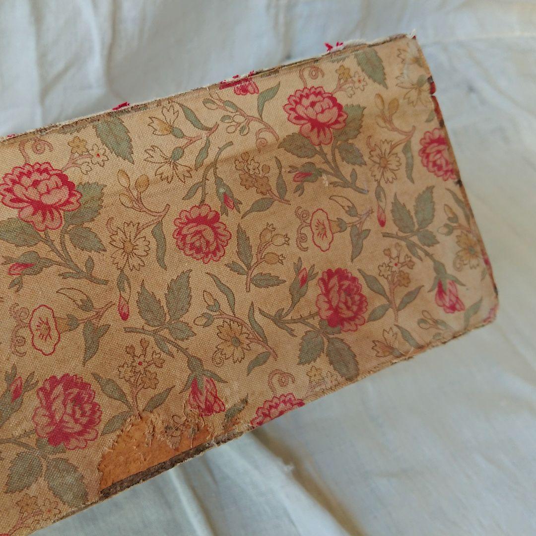 カルトナージュ 可愛い花柄の大きな収納ボックス 木製 フランスアンティーク