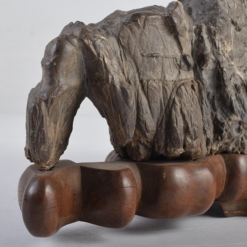 天然石　鑑賞石　太湖石　霊壁石　置物　約1579g　唐木台付　M　R8881