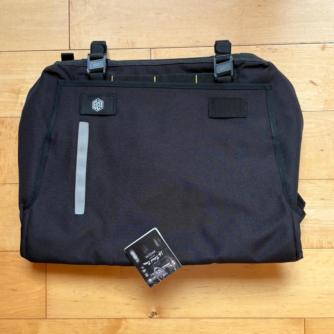 ☆Life Behind Bars☆ メッセンジャーバッグ ブラック【未使用】