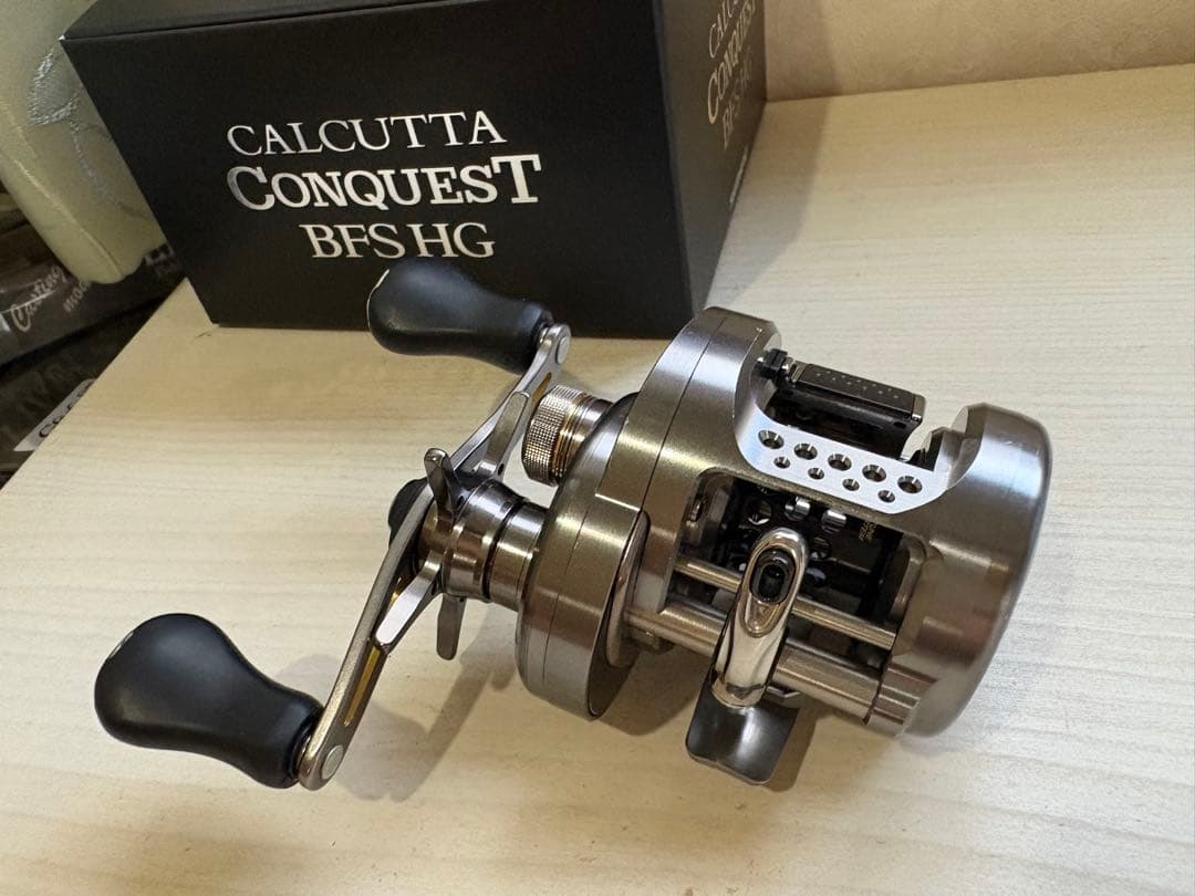 ★☆シマノ 17カルカッタ　コンクエスト BFS HG 美品
