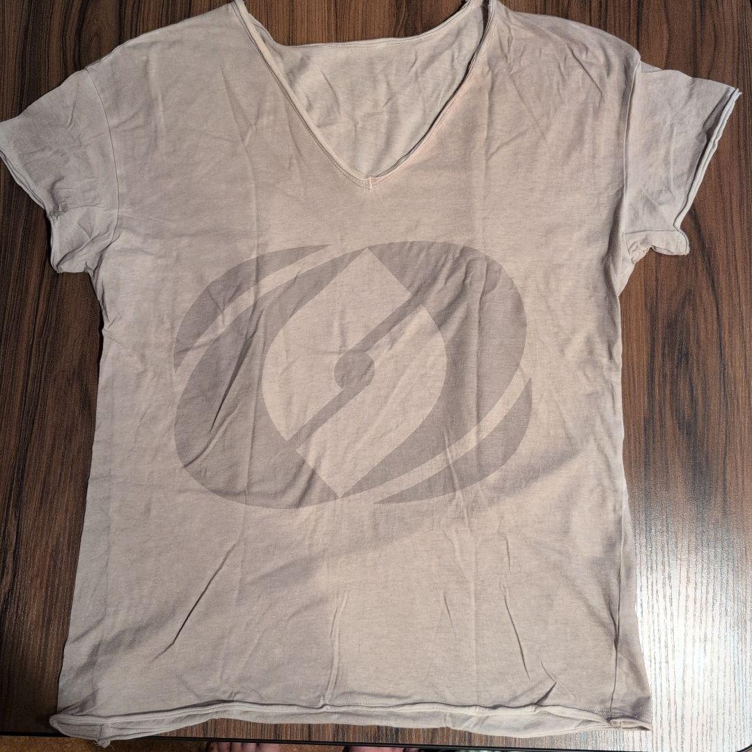 SALSATION® Vネック Tシャツ Sサイズ