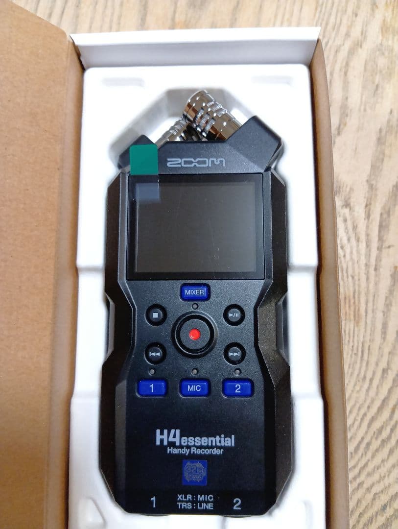 ZOOM H4 essential 32bit floatレコーダー