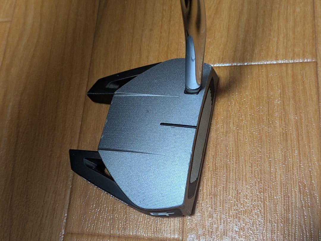 テーラーメイド/パター スパイダー GT シルバー シングルベント 33インチ