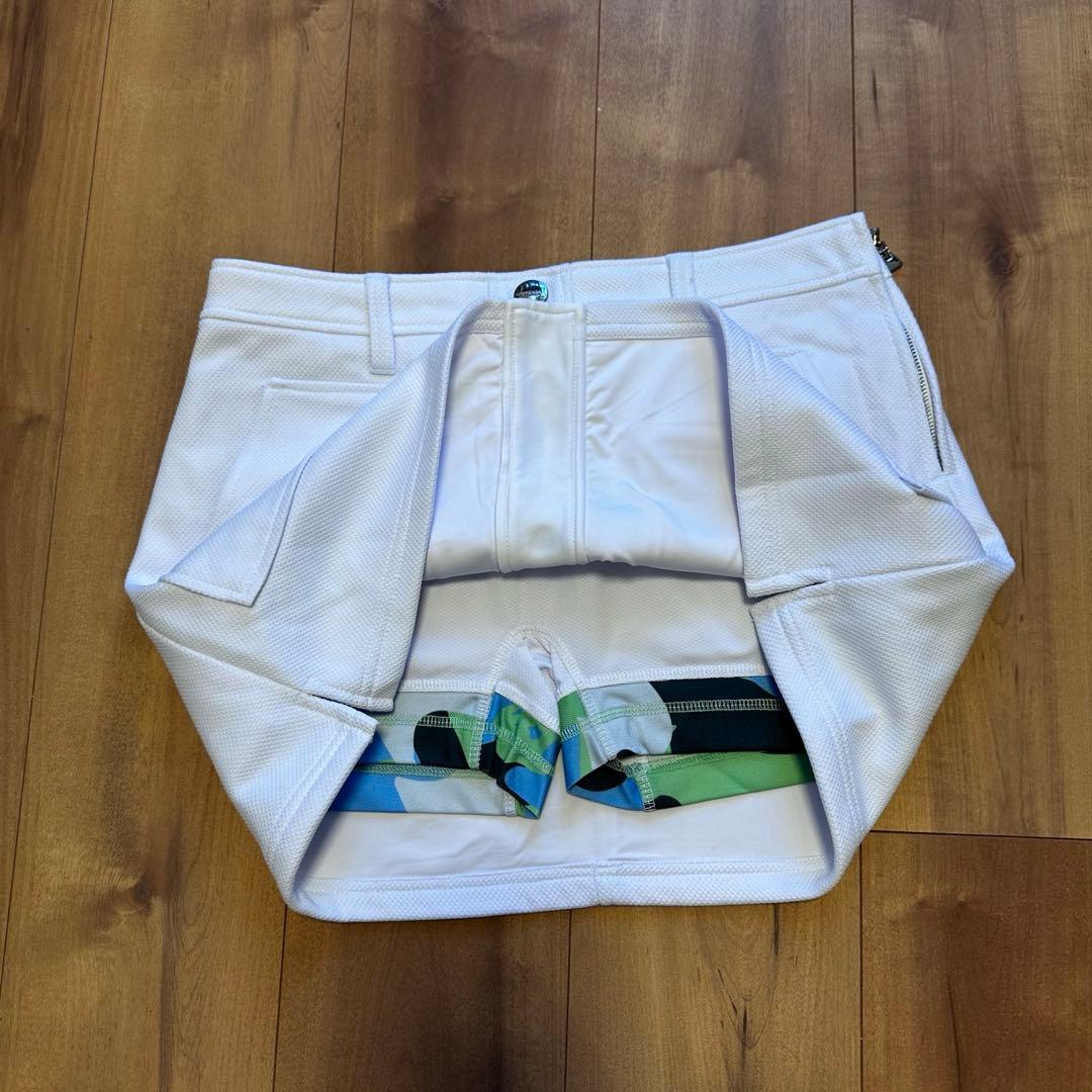 フロントボタンデザイン　ストレッチ　スカート　ホワイト　春夏秋　サイズ38 新品