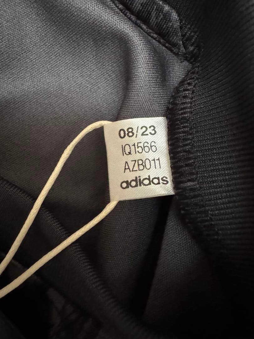 新品 アディダス マンチェスターユナイテッド×ザストーンローゼズ ユニフォーム