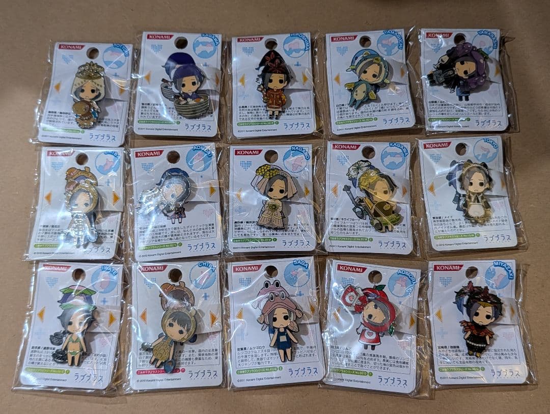 ラブプラス ご当地ピンバッジ等 55個 まとめ売り