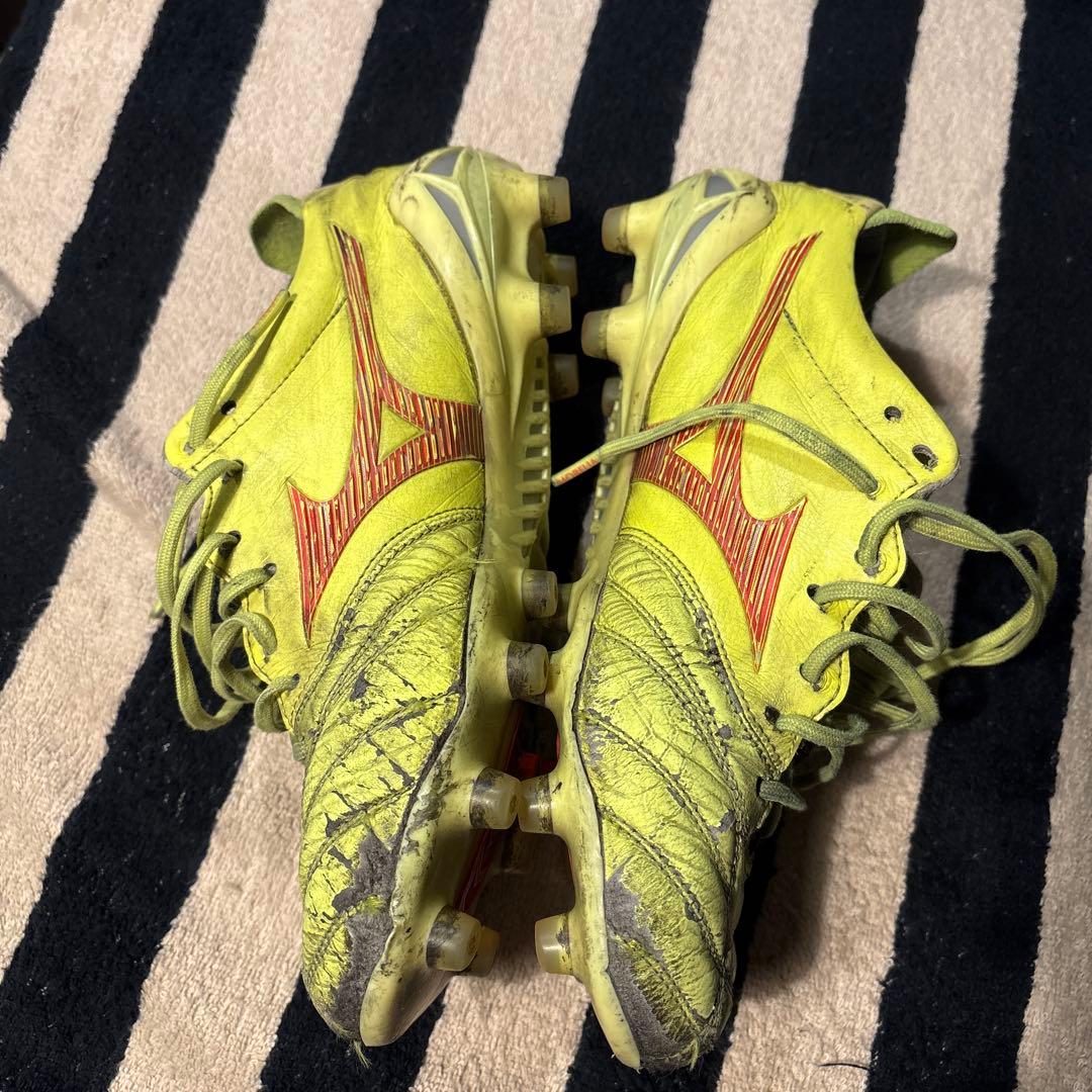 Mizuno モレリアネオ