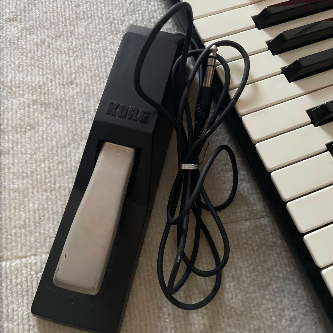 KORG X50 /使用回数少なめ/ペダル、ソフトケース付/シンセサイザー