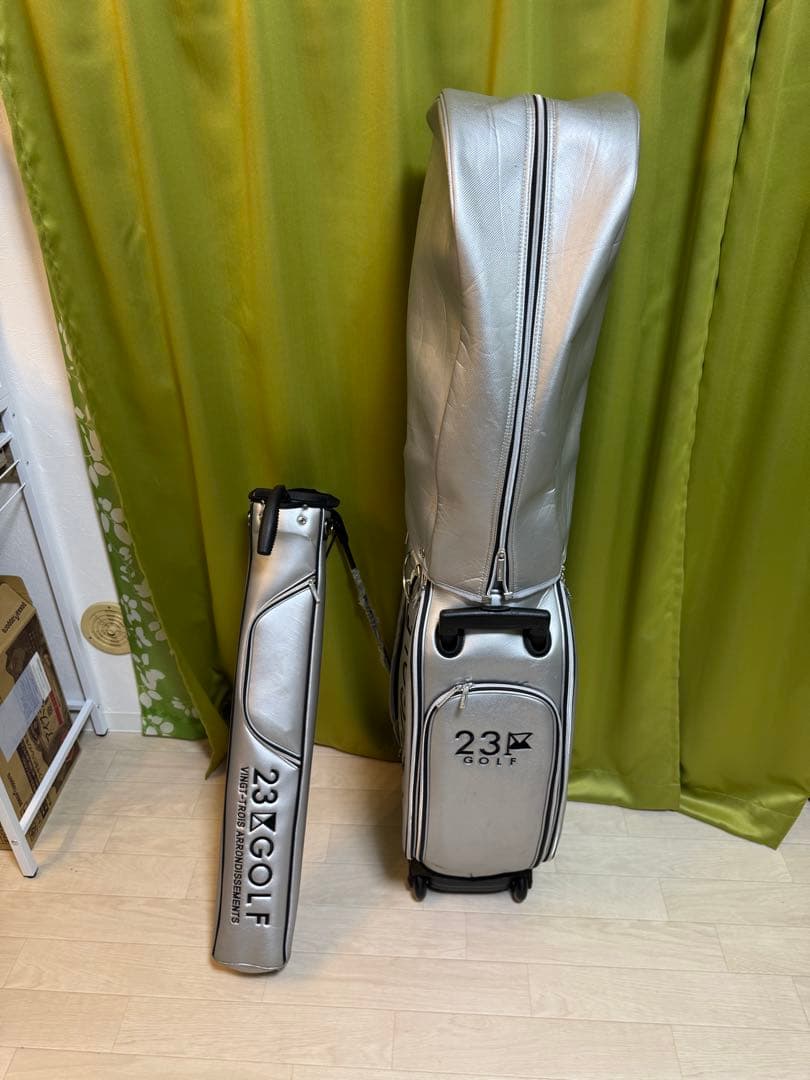 美品！キャスター付23区ゴルフ 2in1セルフスタンドバッグ内蔵キャディバッグ