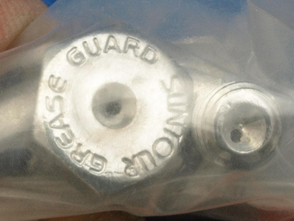 サンツアー（SunTour）ボトム ブラケット スクエアーテーパー 新品未使用品