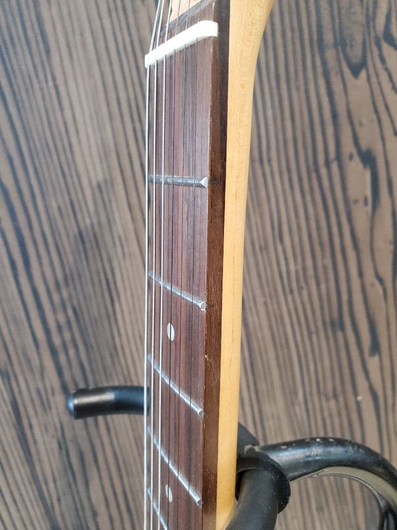 く*る様 Squier ギター