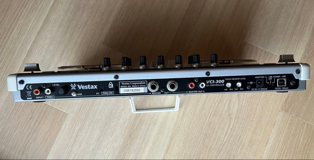 ⑥Vestax VCI-300 DJコントローラー