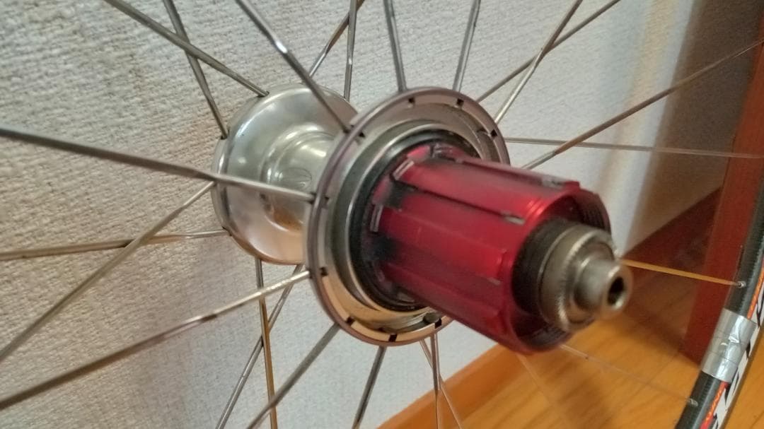 ZIPP 202 チューブラー/カーボンホイール