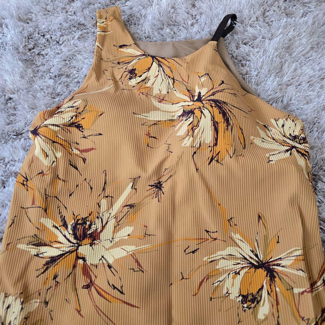 新品タグ付き　袋あり　【SUKALA】リブBigフラワープリントタンクトップ　S