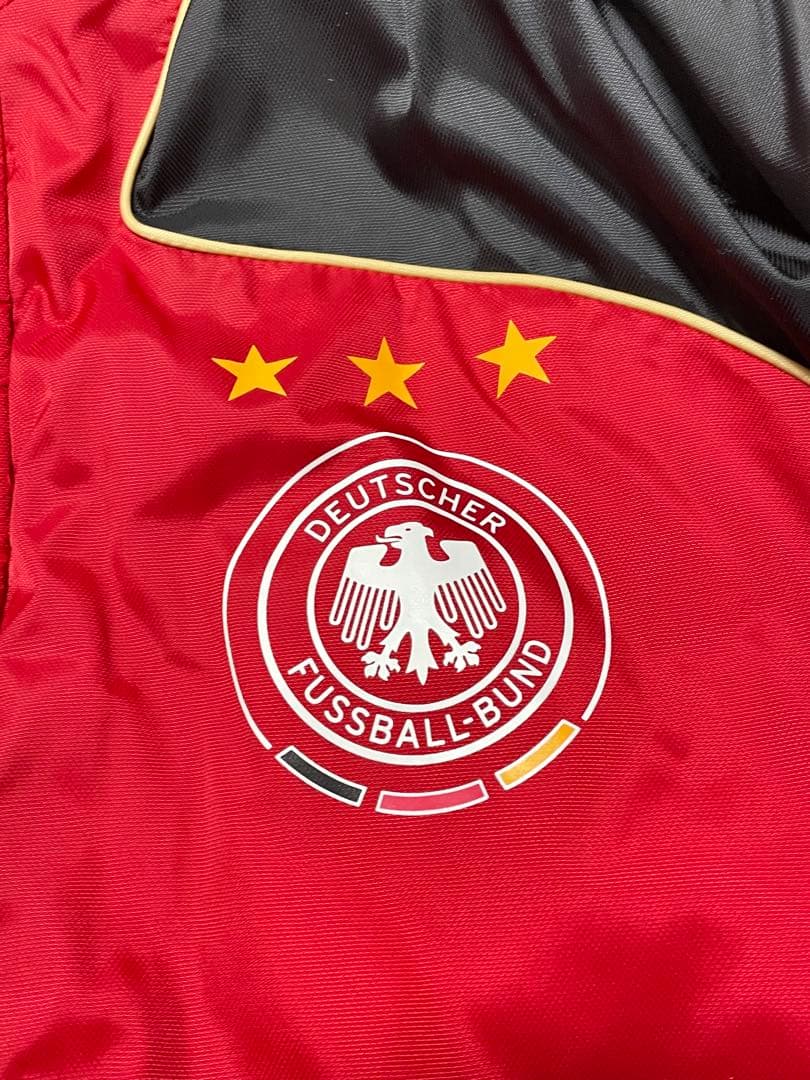 adidas ドイツ代表 Mercedes Benzベンチコート 赤黒 新品