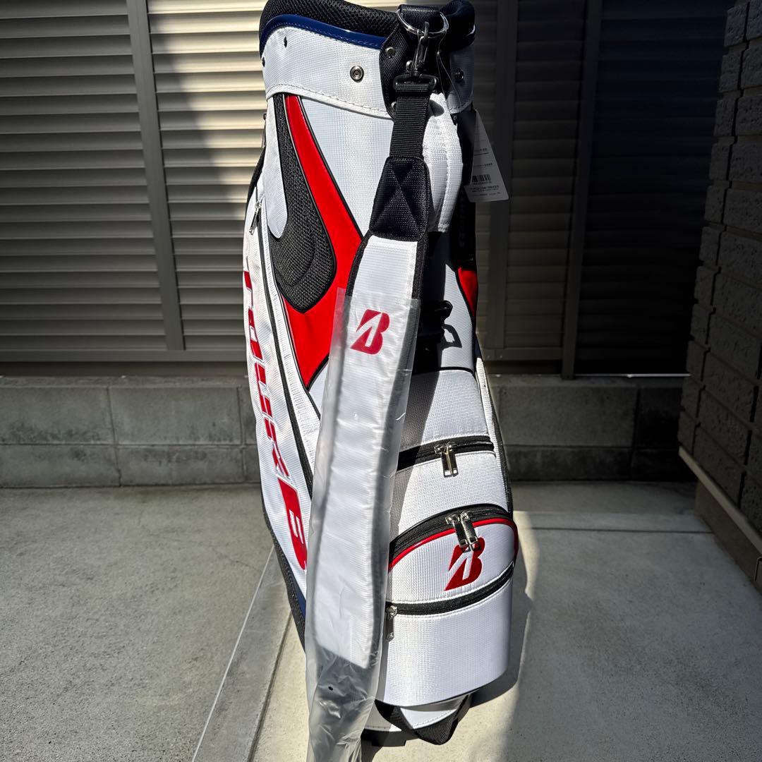 新品タグ付き　TOUR B キャディバッグ ホワイト/レッド/ブラック