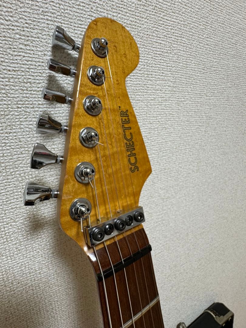 SCHECTER USA ストラトキャスター　ハードケース付属