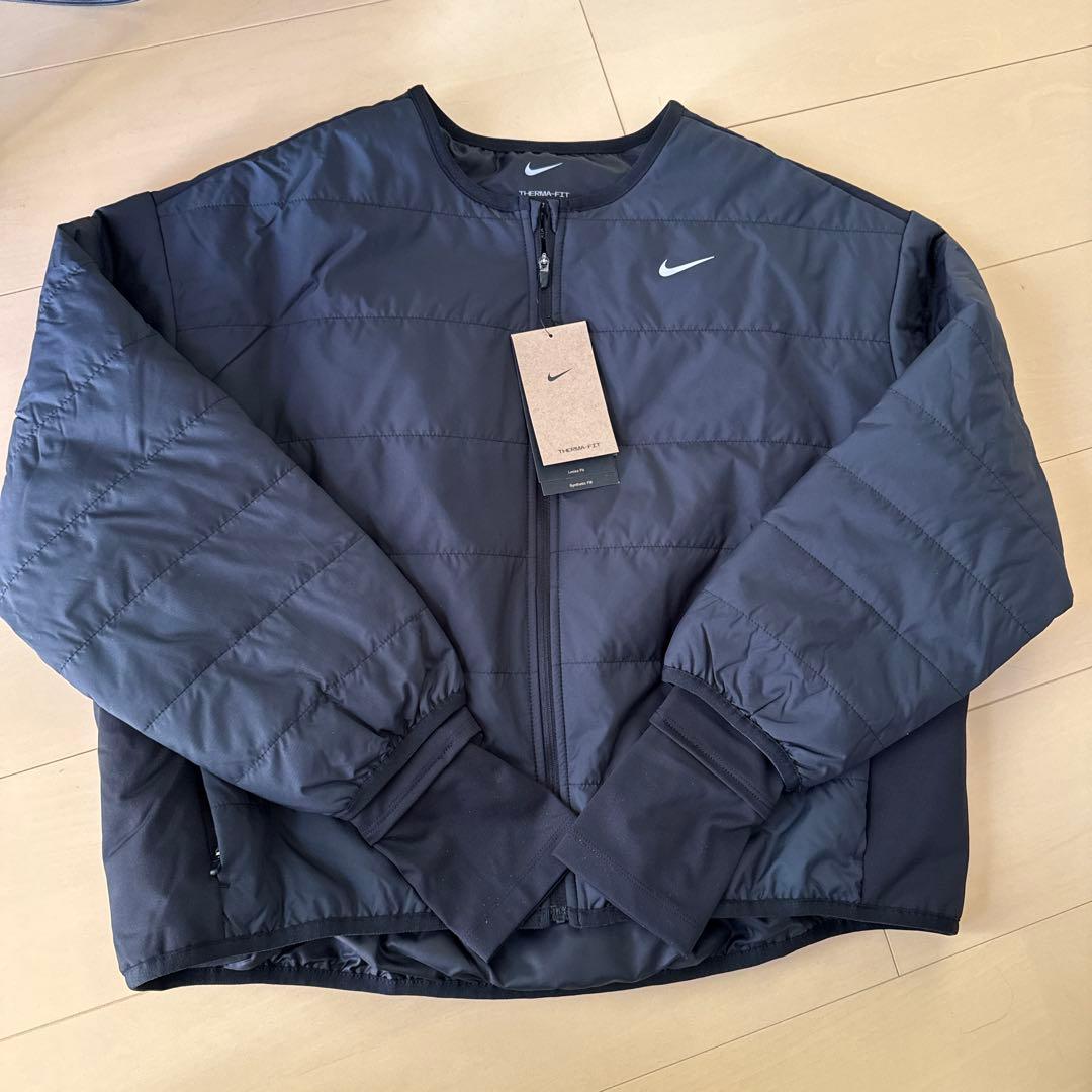 新品　NIKE ウインドブレーカー FB7512-010 ウィメンズ　XL