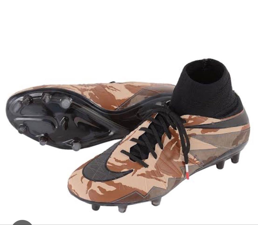 Nike カモフラージュ スパイク