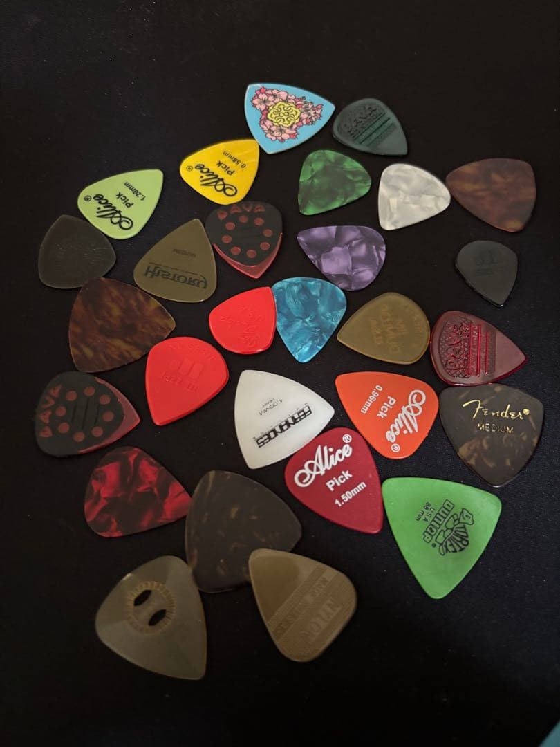 エレキギター 黄色・白　Squier ギターセット全部付き