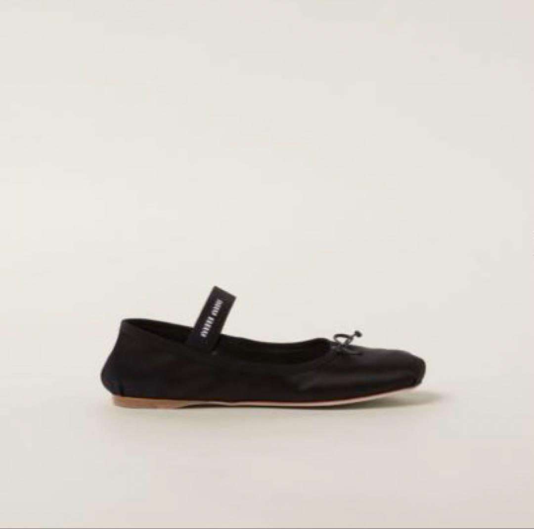 miumiu バレエフラットシューズ
