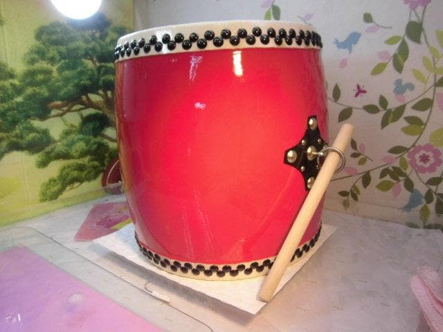 新品未使用(送料無料)19.980円　Nエイサー大太鼓30cmバチ付き