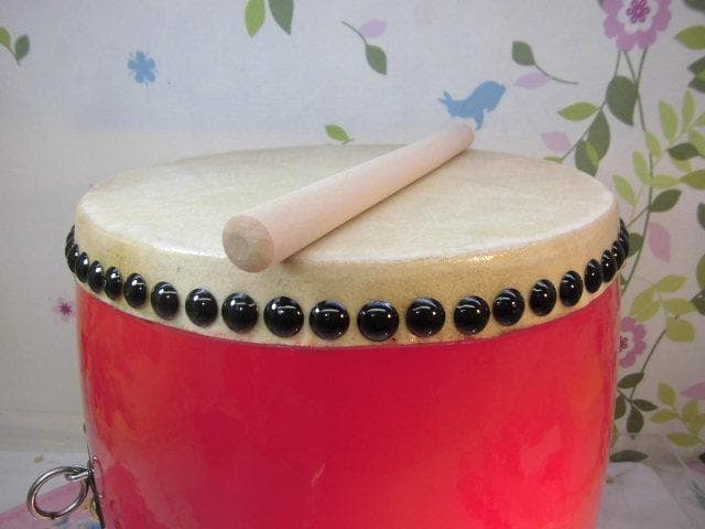 新品未使用(送料無料)19.980円　Nエイサー大太鼓30cmバチ付き