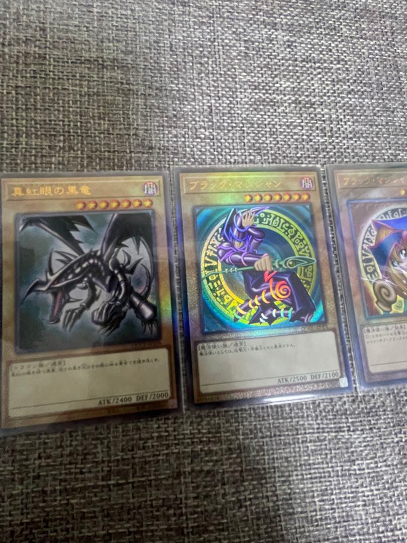 遊戯王カード レリーフセット　御三家＋ブラマジガール