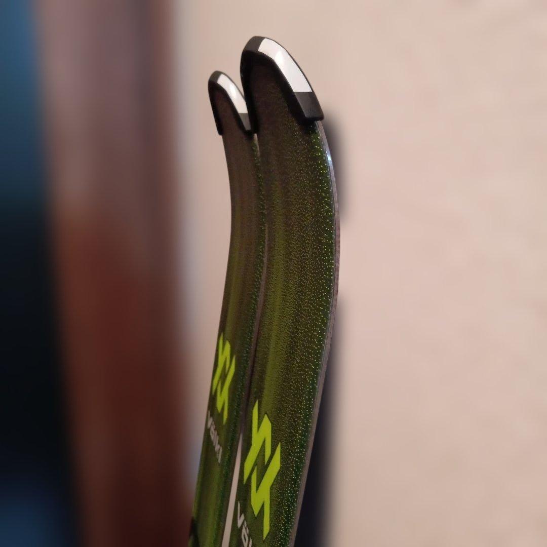 Volkl スキー板　目立った傷や汚れ無し