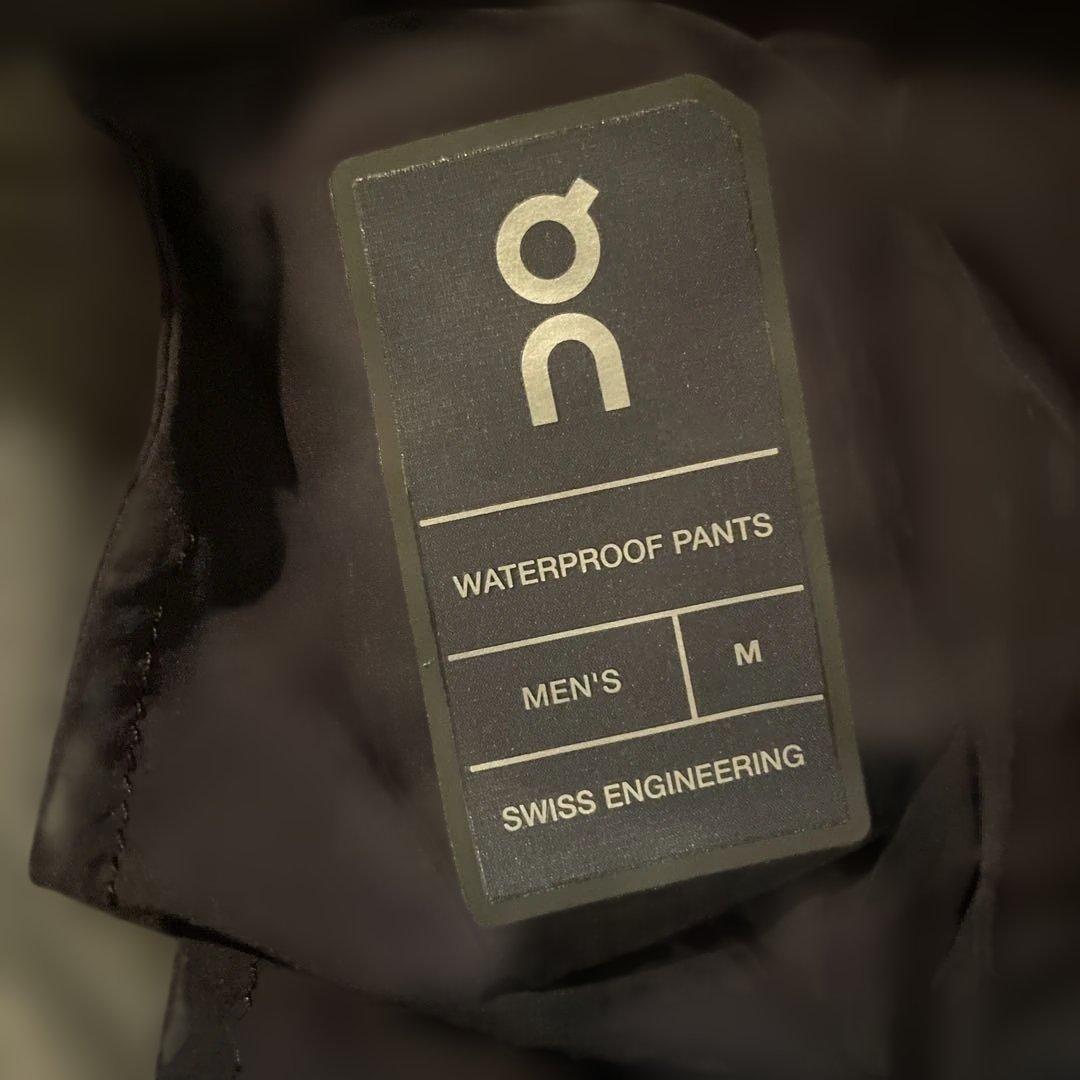 美品 On ランニングパンツ トレーニングパンツ グレー×ブラック メンズ M