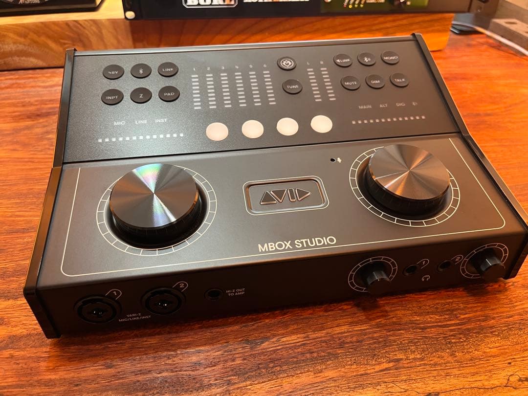 Avid MBOX STUDIO オーディオインターフェイス